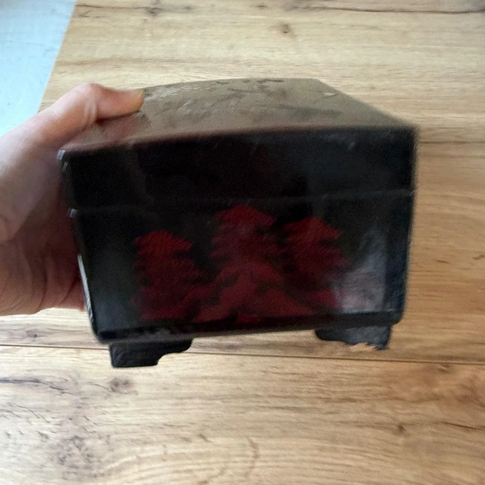 Vintage Japanese Lacquer Jewelry Box Mt Fuji Mother of Pearl Inlay no Music